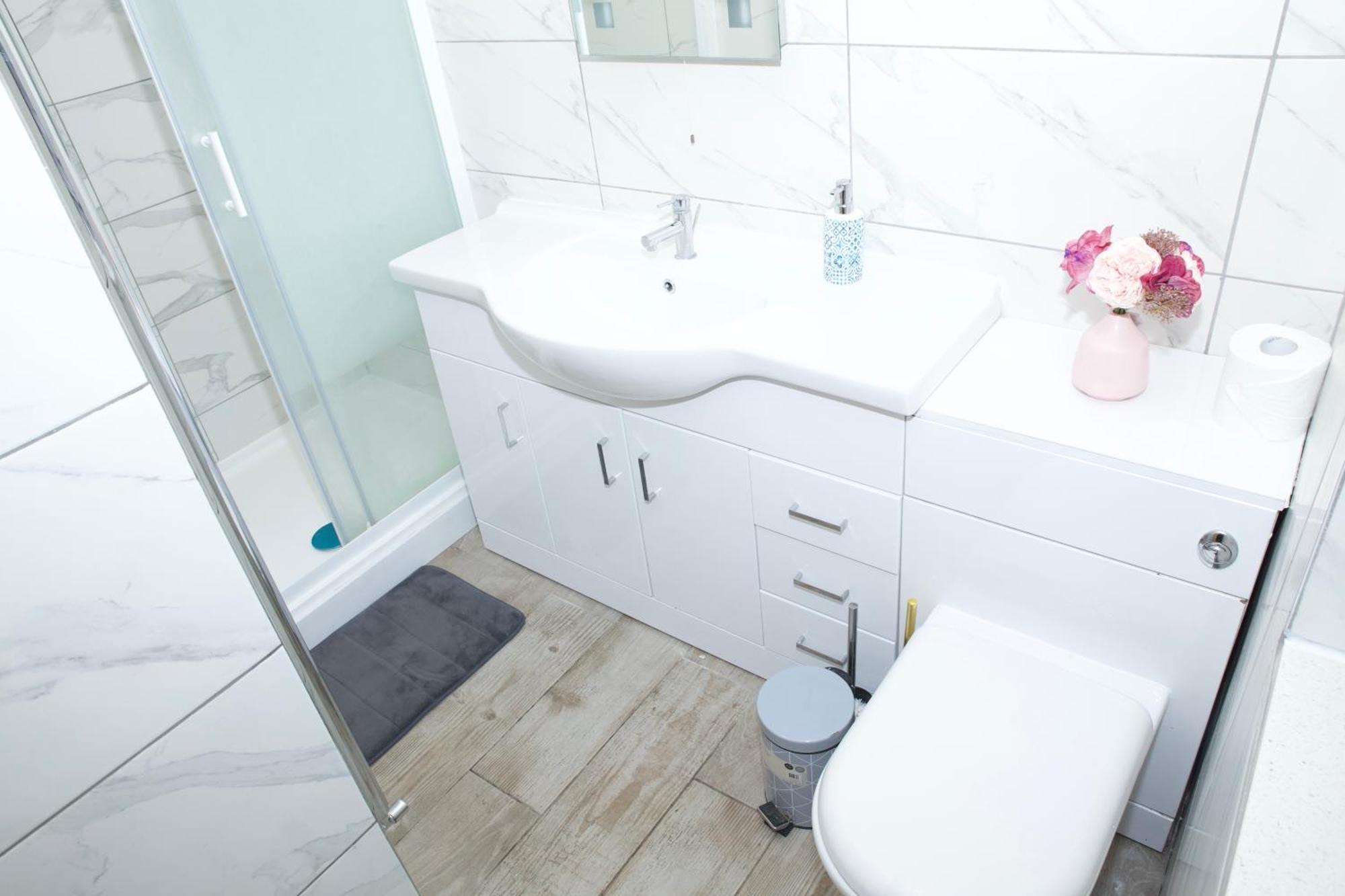 Spacious Modern 2 Bed Flat In City Centre Редінг Екстер'єр фото